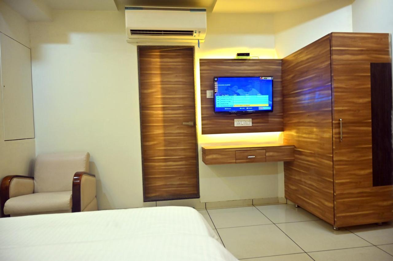 Hotel Aaram Umargām Εξωτερικό φωτογραφία
