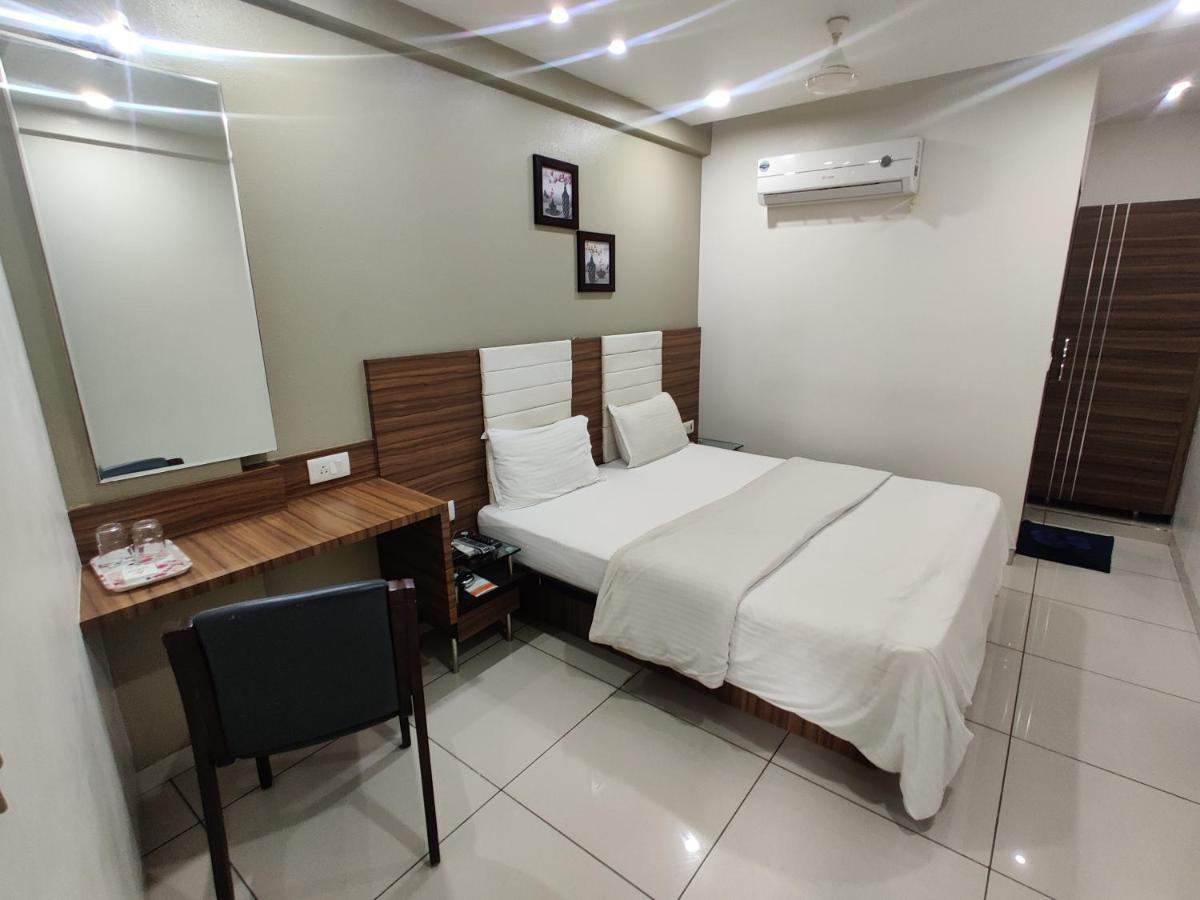 Hotel Aaram Umargām Εξωτερικό φωτογραφία