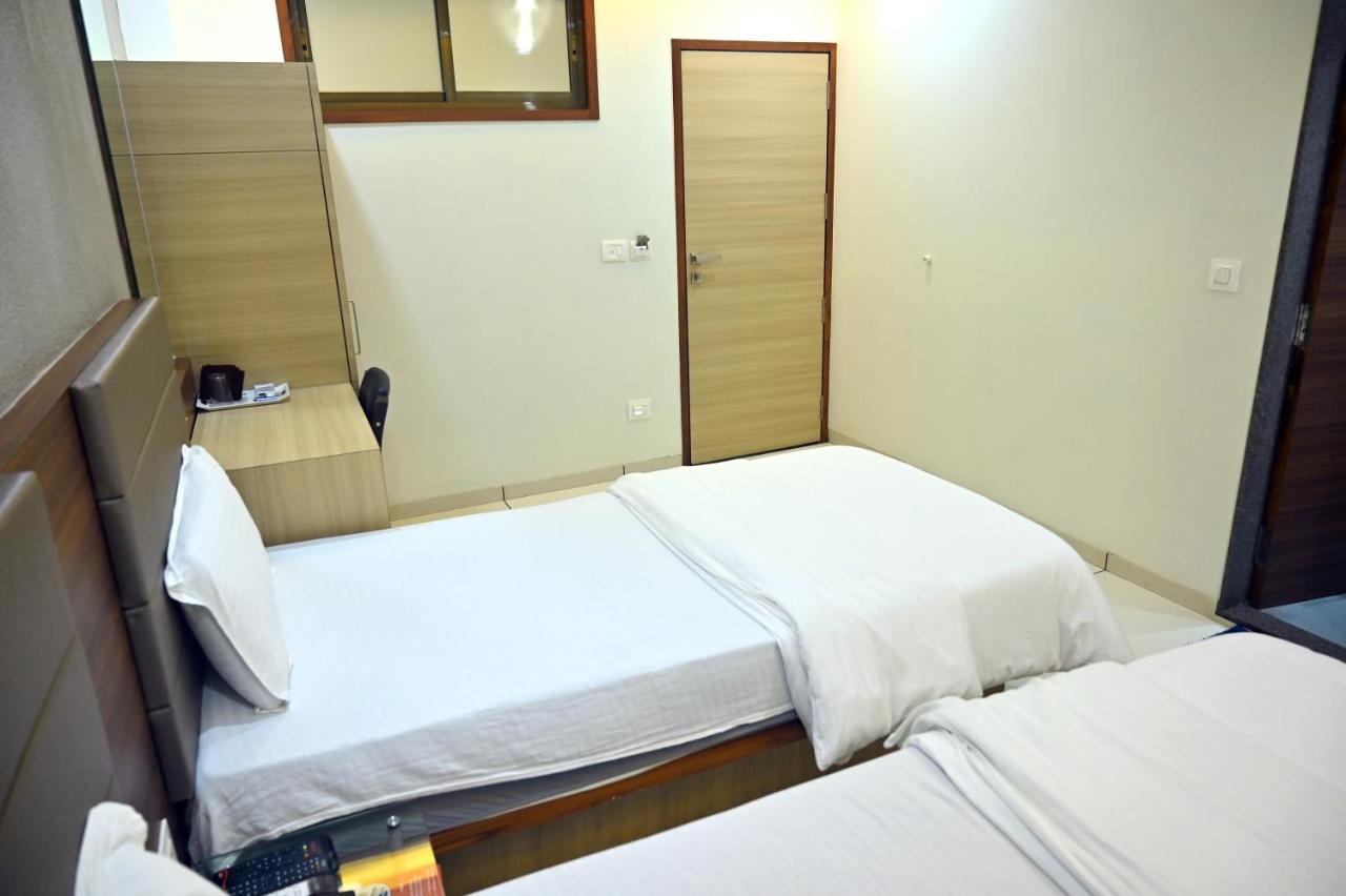 Hotel Aaram Umargām Εξωτερικό φωτογραφία