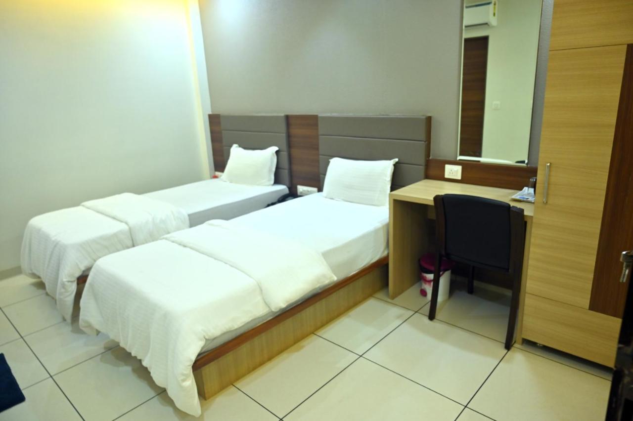 Hotel Aaram Umargām Εξωτερικό φωτογραφία